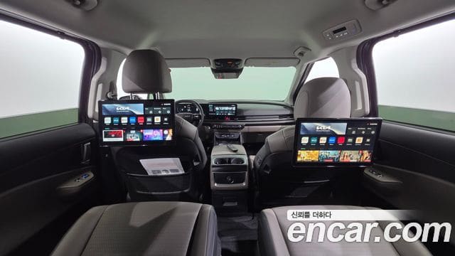 Kia Carnival — фото 1