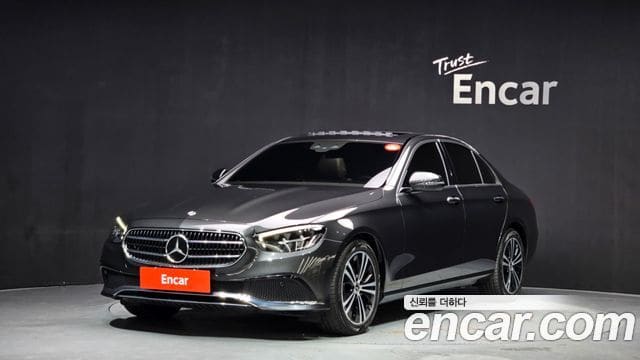 Mercedes-Benz E-Class — фото 1