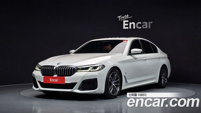 BMW 5 Series — фото 1