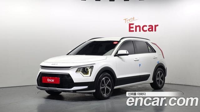 Kia Niro — фото 1