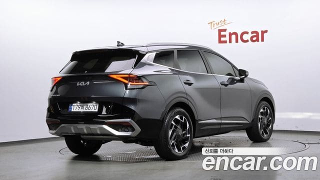 Kia Sportage — фото 1