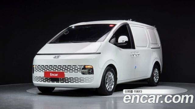 Hyundai Staria — фото 1