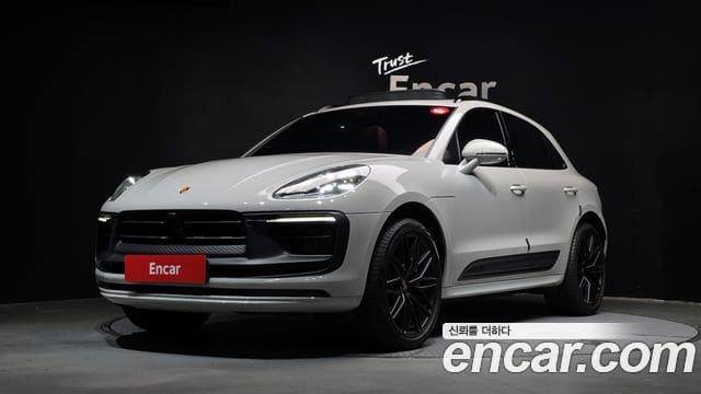 Porsche Macan — фото 1