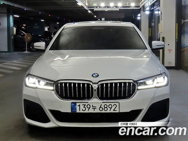 BMW 5 Series — фото 1