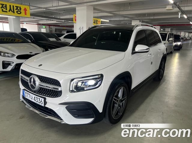 Mercedes-Benz GLB-Class — фото 1