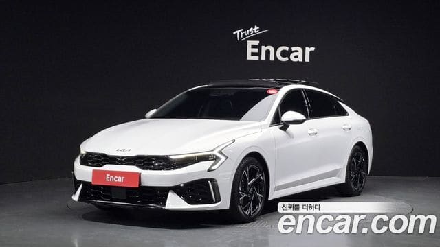 Kia K5 — фото 1