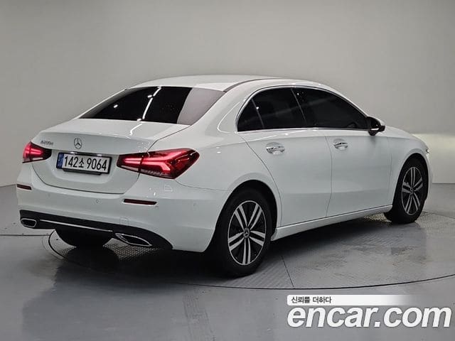 Mercedes-Benz A-Class — фото 1