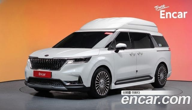 Kia Carnival — фото 1