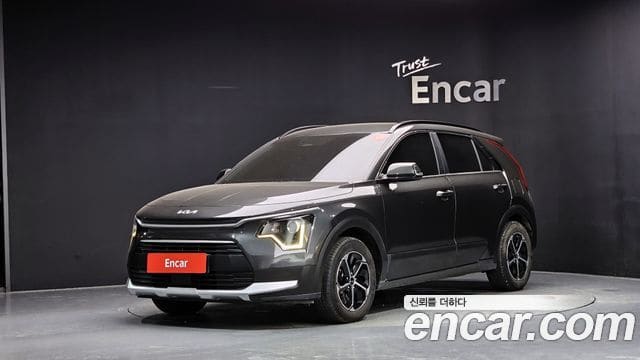 Kia Niro — фото 1