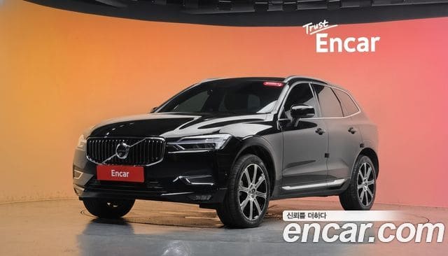 Volvo XC60 — фото 1