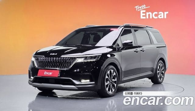 Kia Carnival — фото 1