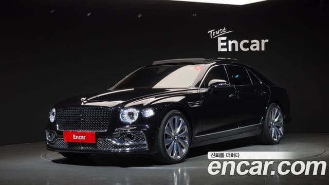 Bentley Flying Spur — фото 1