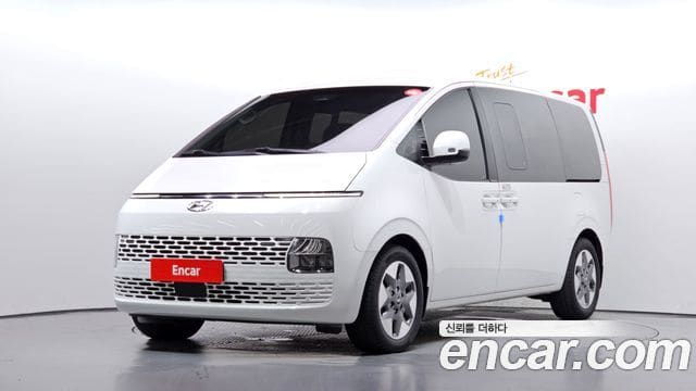 Hyundai Staria — фото 1