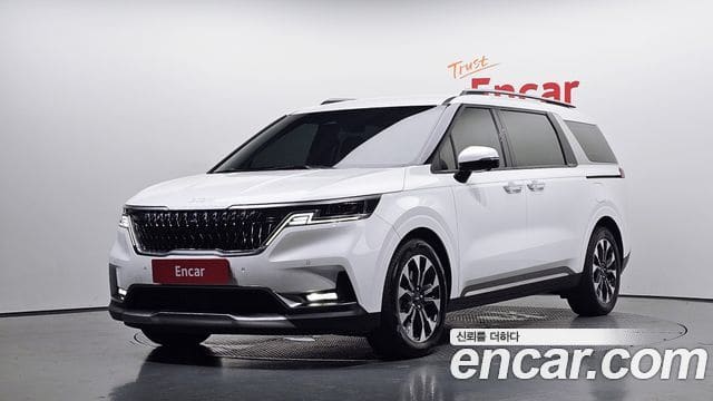 Kia Carnival — фото 1