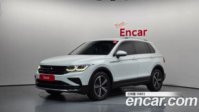 Volkswagen Tiguan — фото 1