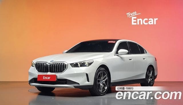 BMW 5 Series — фото 1