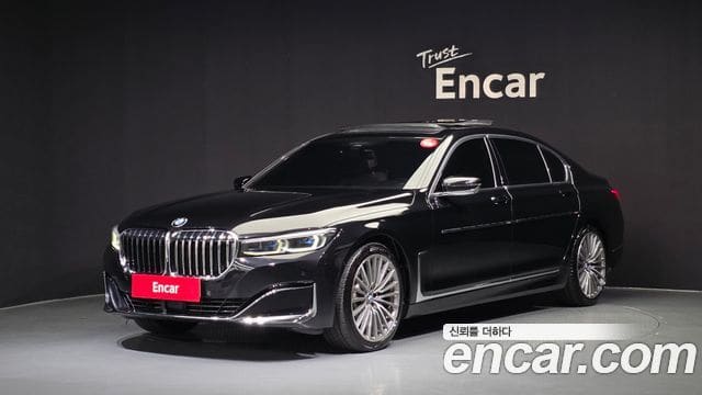 BMW 7 Series — фото 1