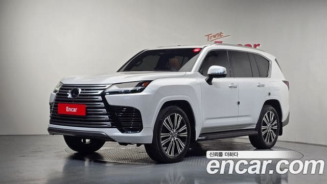 Lexus LX — фото 1