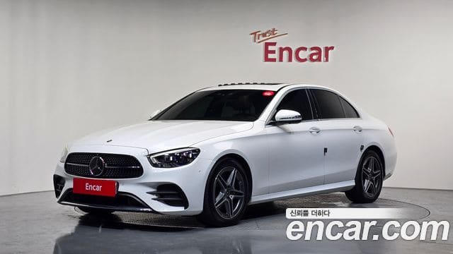 Mercedes-Benz E-Class — фото 1