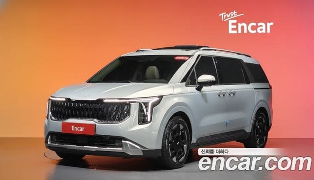 Kia Carnival — фото 1