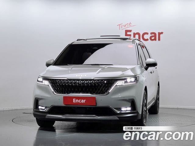 Kia Carnival — фото 1