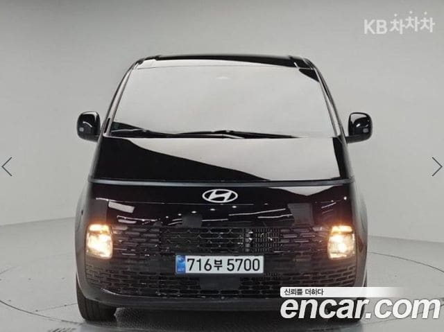 Hyundai Staria — фото 1