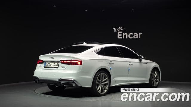 Audi A5 — фото 1