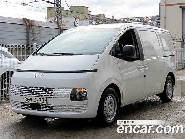 Hyundai Staria — фото 1
