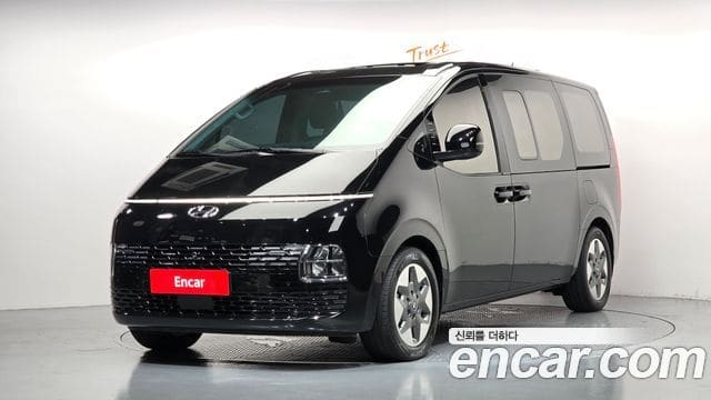 Hyundai Staria — фото 1