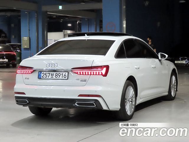 Audi A6 — фото 1
