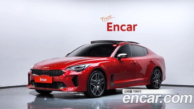Kia Stinger — фото 1