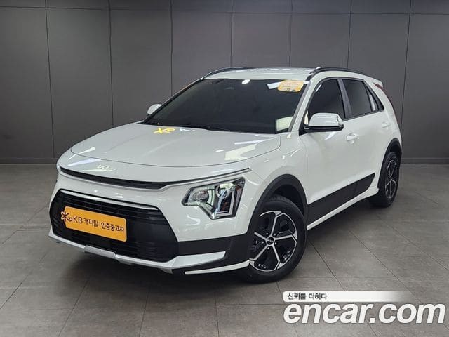 Kia Niro — фото 1