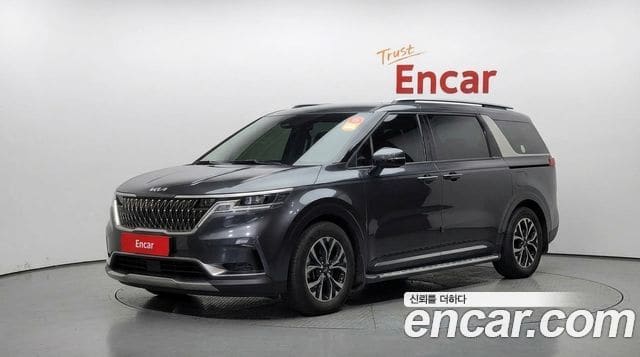 Kia Carnival — фото 1