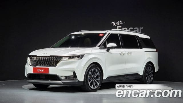 Kia Carnival — фото 1