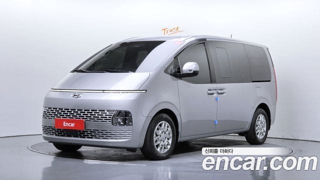 Hyundai Staria — фото 1