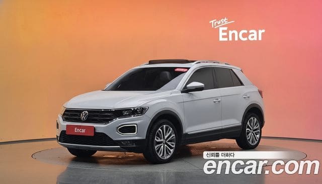 Volkswagen T-Roc — фото 1