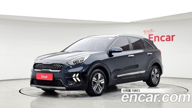 Kia Niro — фото 1