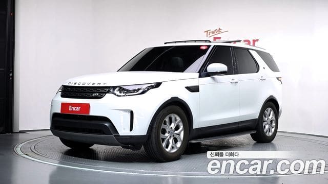 Land Rover Discovery 5 — фото 1