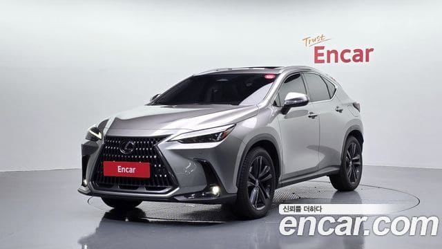 Lexus NX350h — фото 1