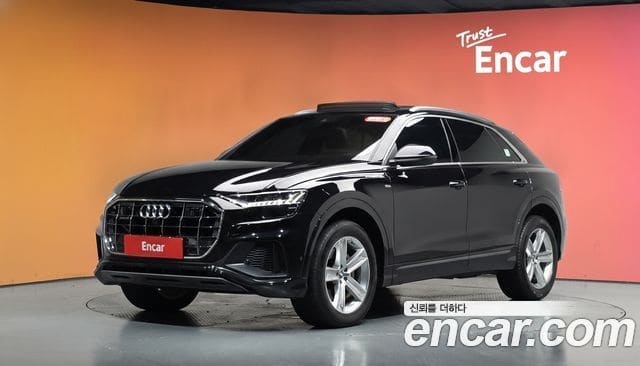 Audi Q7 — фото 1