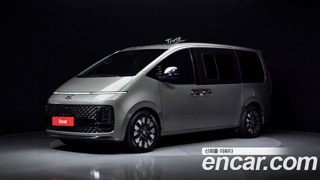 Hyundai Staria — фото 1