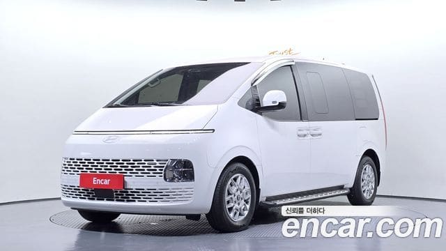 Hyundai Staria — фото 1