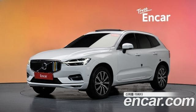 Volvo XC60 — фото 1