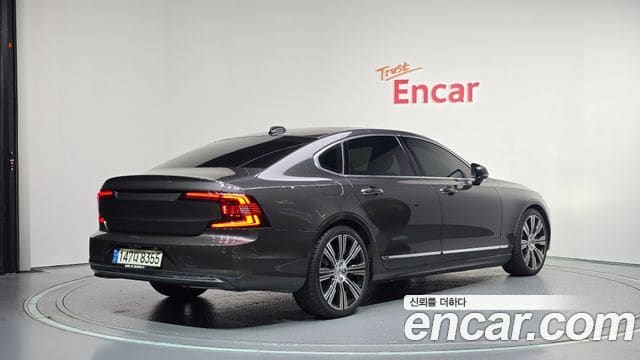 Volvo S90 — фото 1