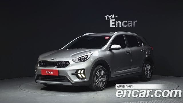 Kia Niro — фото 1