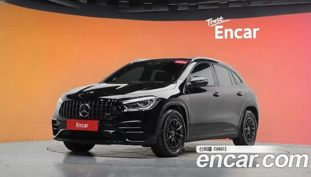 Mercedes-Benz GLA-Class — фото 1