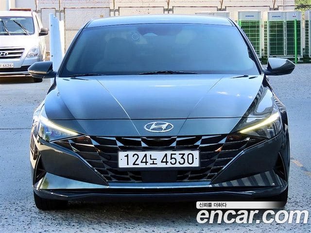 Hyundai Avante — фото 1