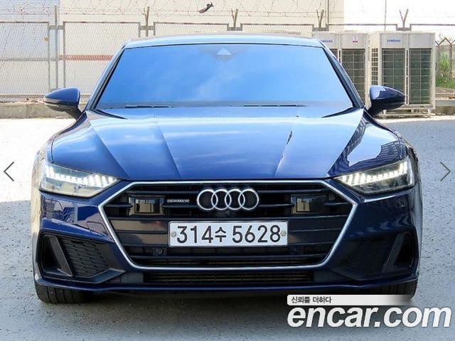 Audi A7 — фото 1