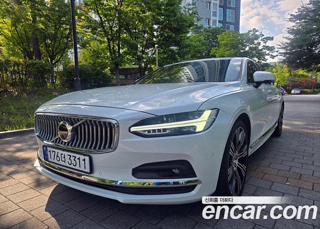 Volvo S90 — фото 1