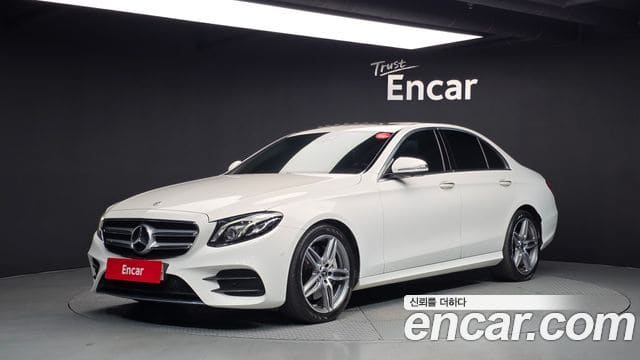 Mercedes-Benz E-Class — фото 1